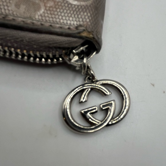 Vintage Gucci wallet. With a Gucci charm. - Picture 10 of 10